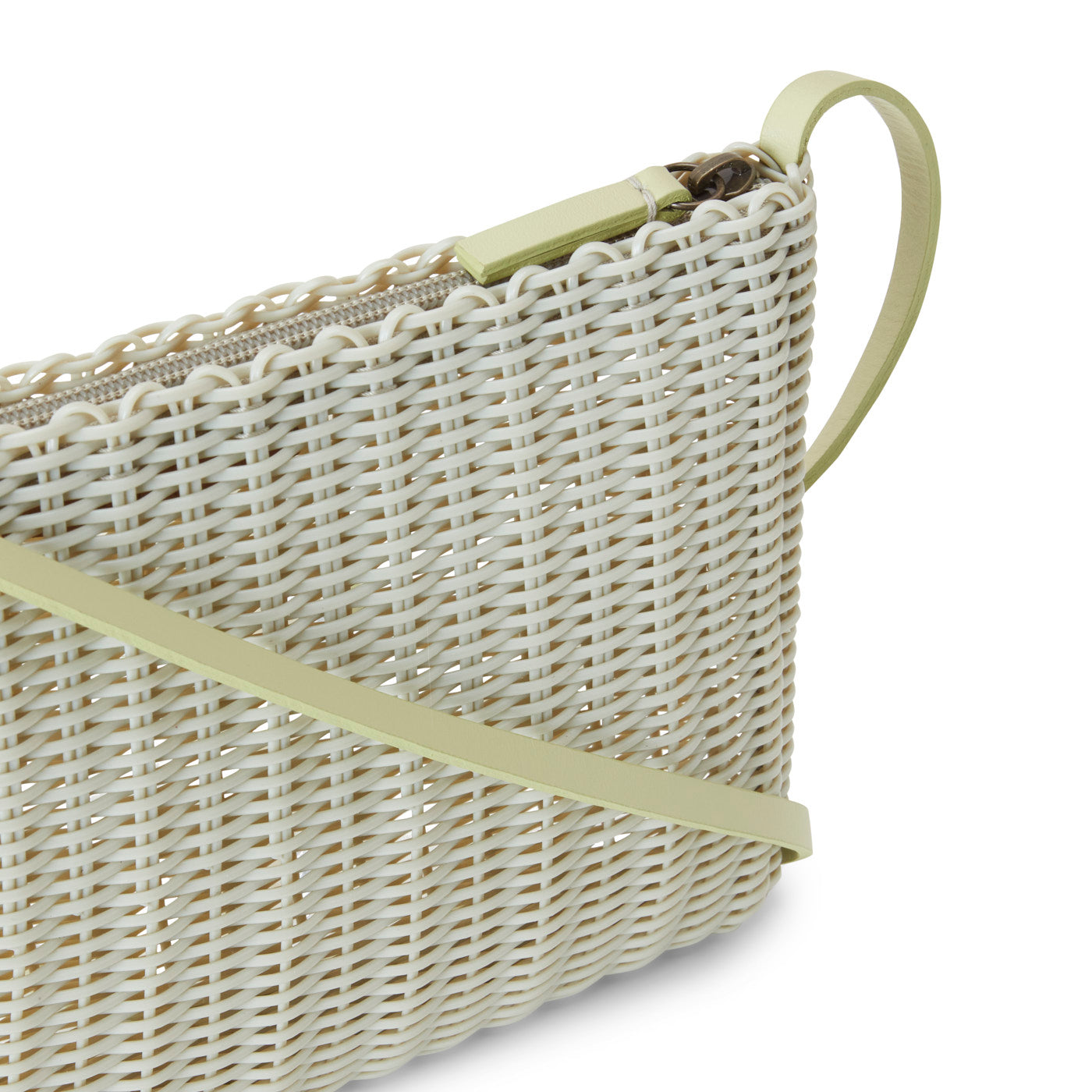 Line | Medium Palm