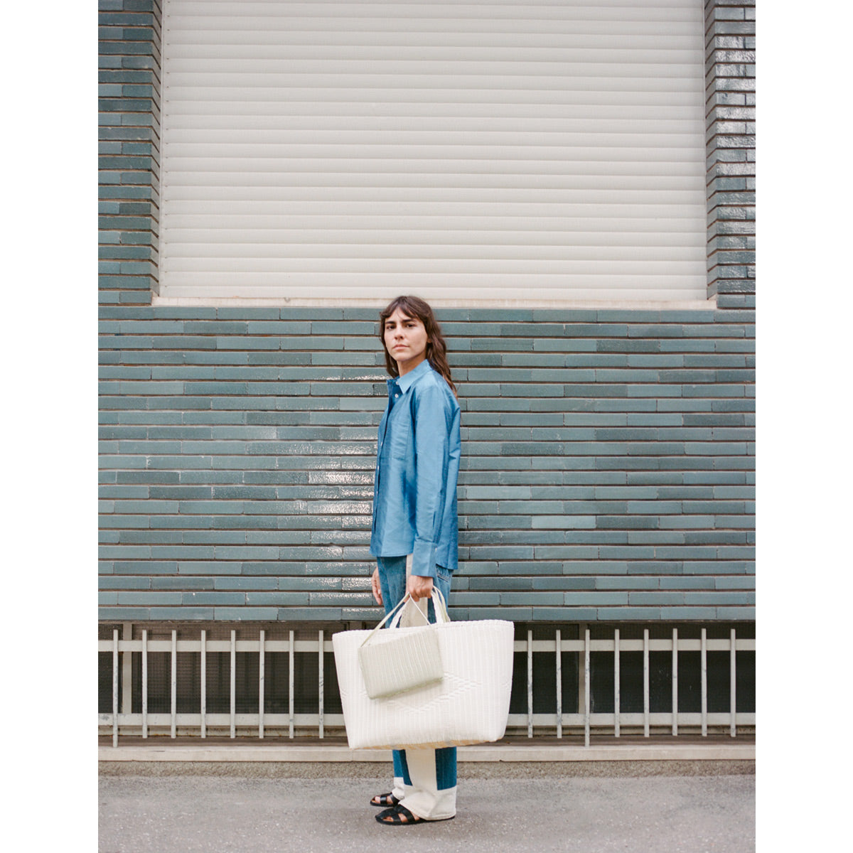Line | Medium Palm