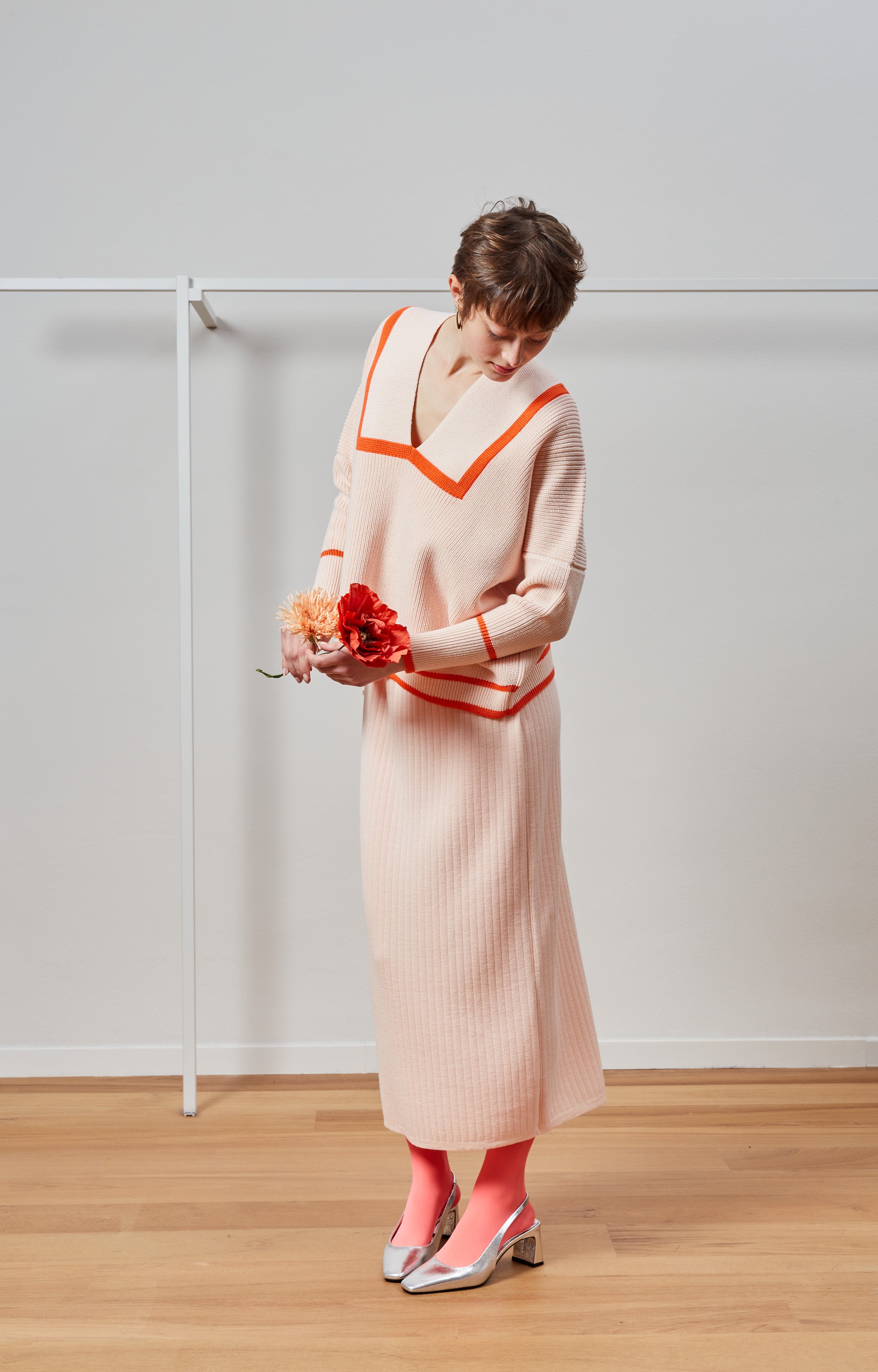 Ribbed tube skirt