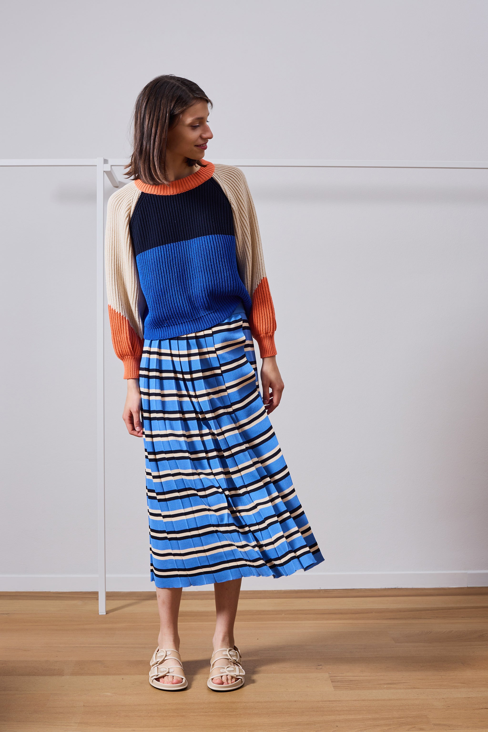 Pleated stripy skirt
