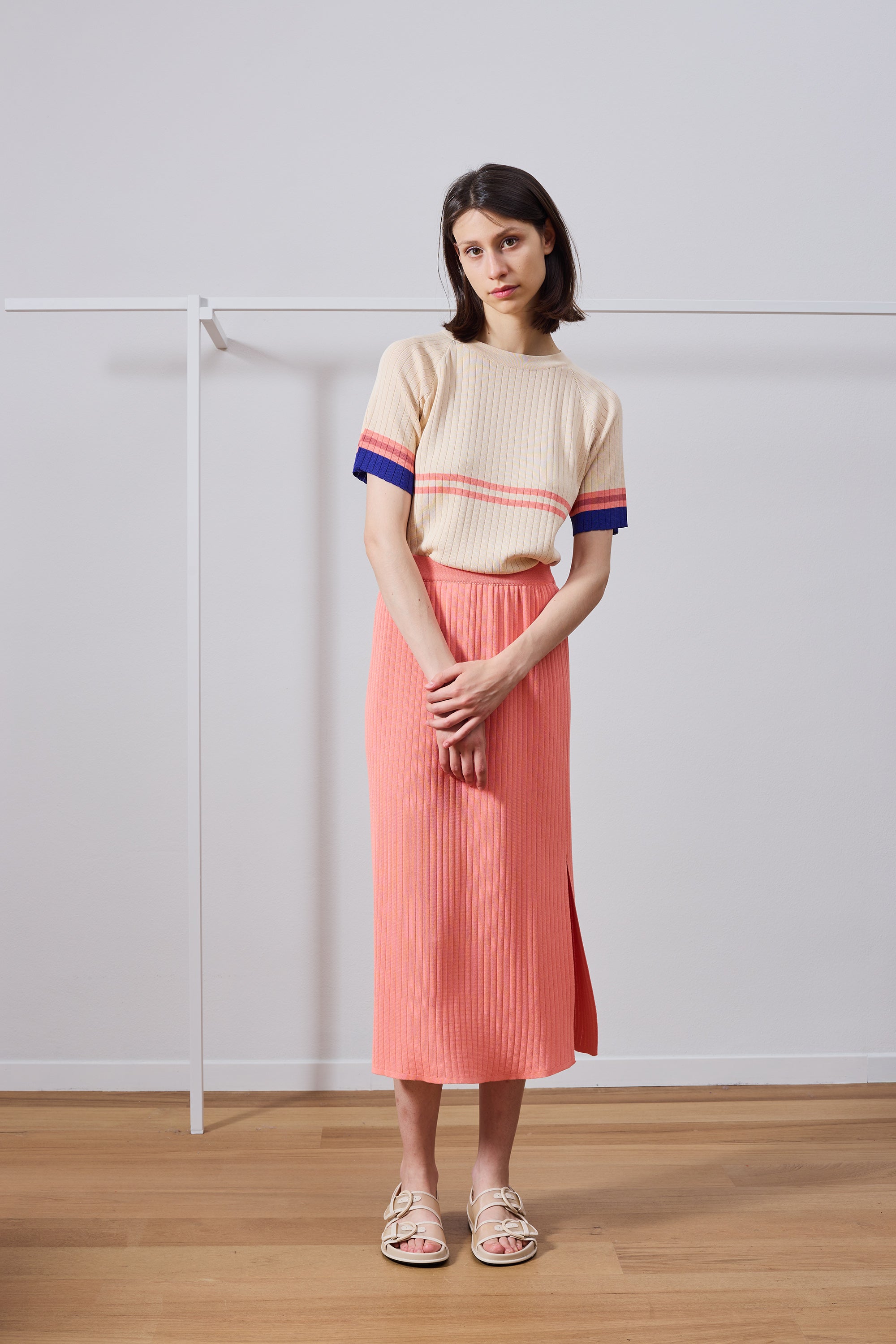 Skin skirt