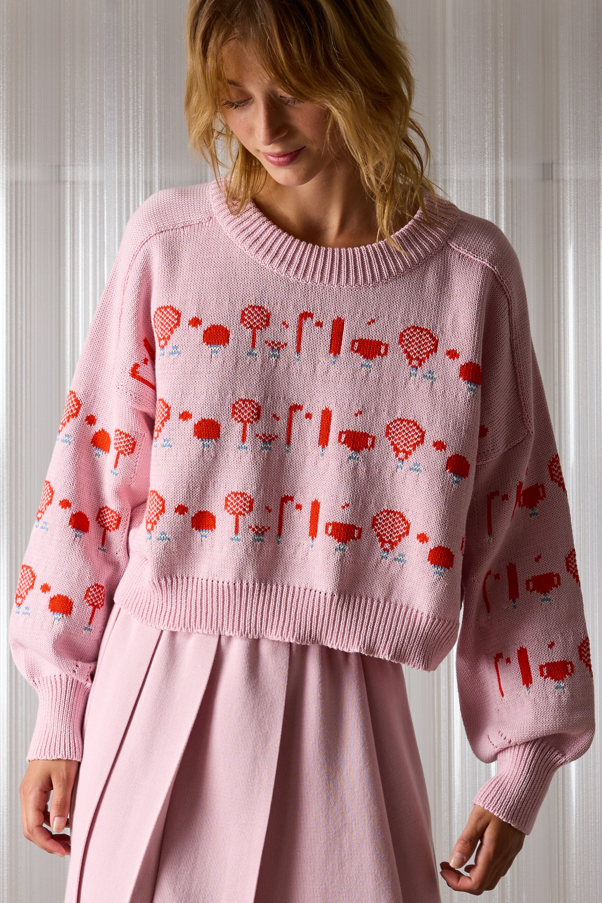Cup sweater