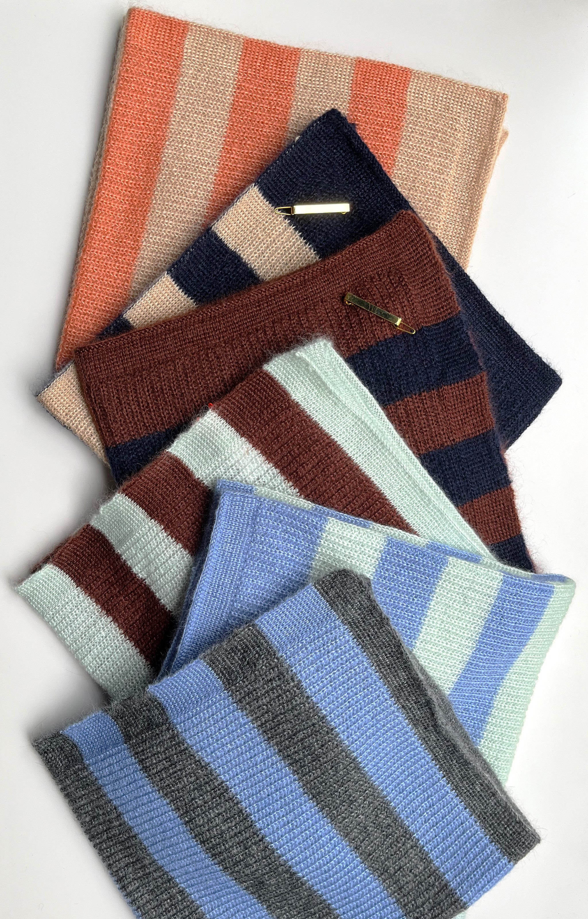 Cloud striped foulard