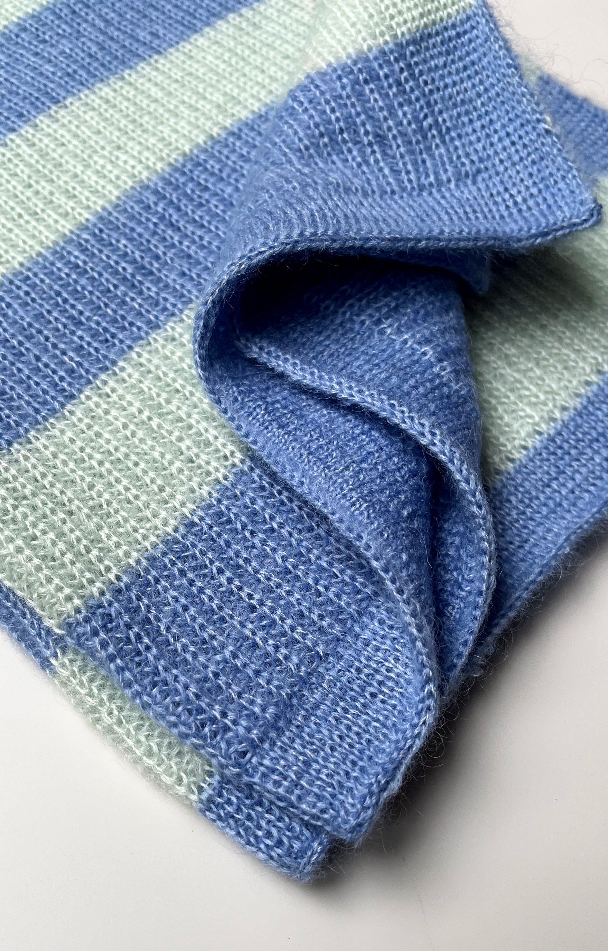 Cloud striped foulard