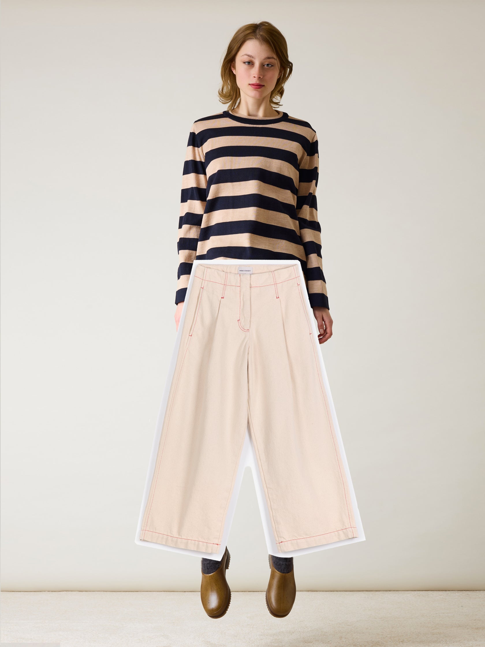Ecru twill pleated barrel pants