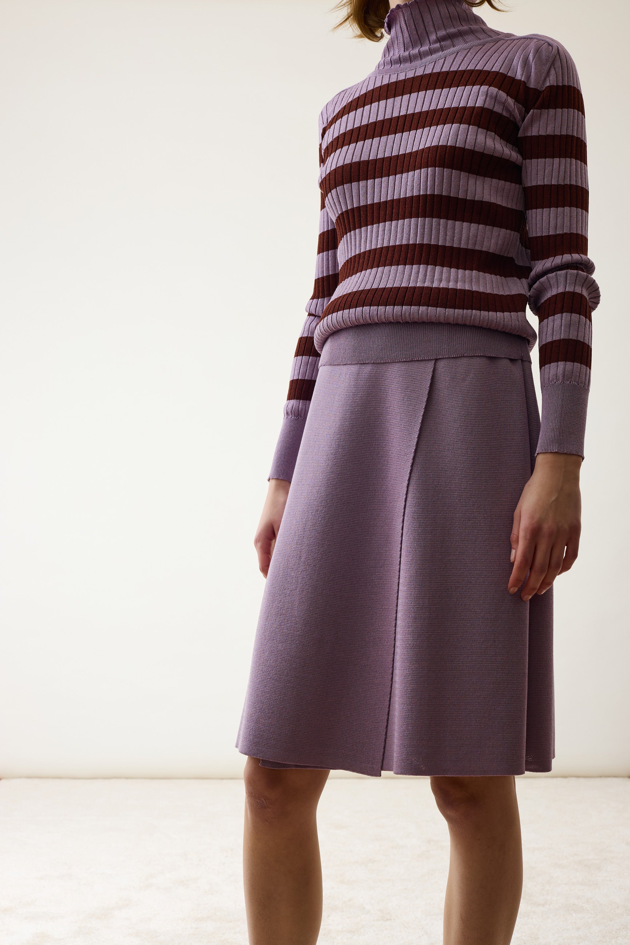Skin skirt