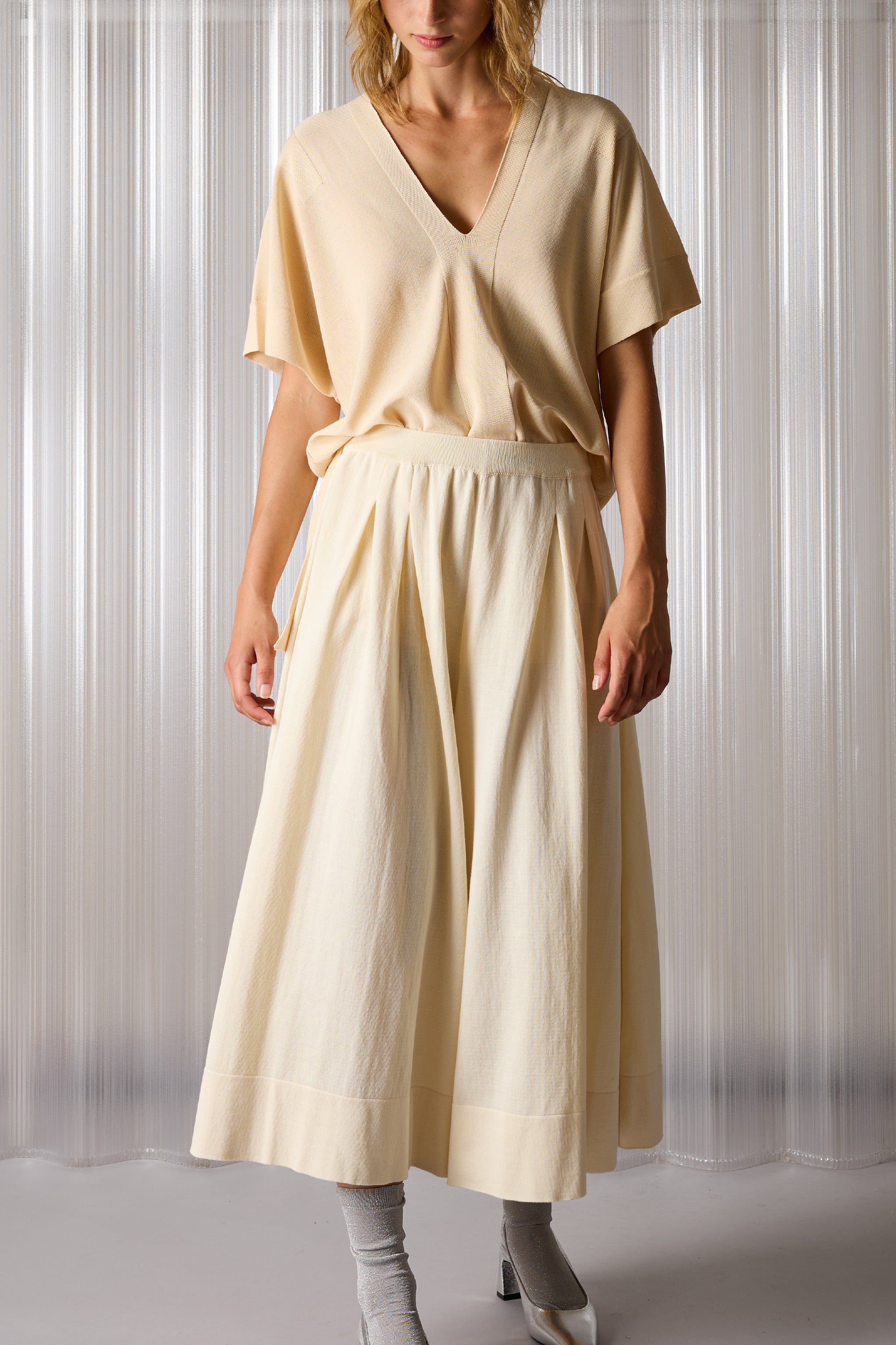 Wide divided skirt